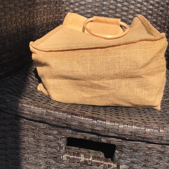 Wooden handle Market or bottle jute tote. Rare find! see photos/video.🌽🍾🍇🍎 - Picture 7 of 9